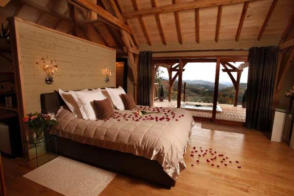 Cabane avec jacuzzi gard