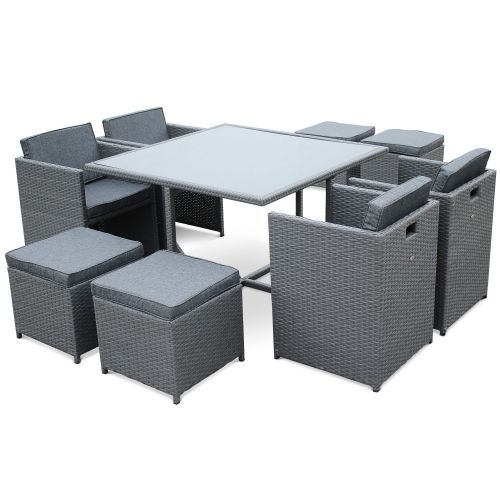 Ensemble salon de jardin encastrable en résine tressée